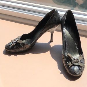 Dark Grey/Black Metallic Pump 👠 Nine West